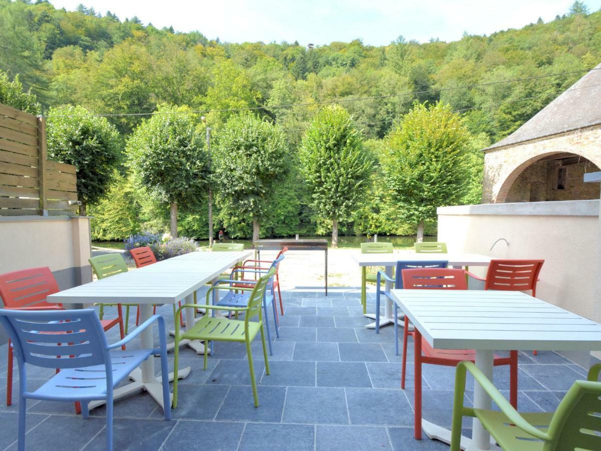 Willa Large Townhouse With Pool Table Bouillon Zewnętrze zdjęcie